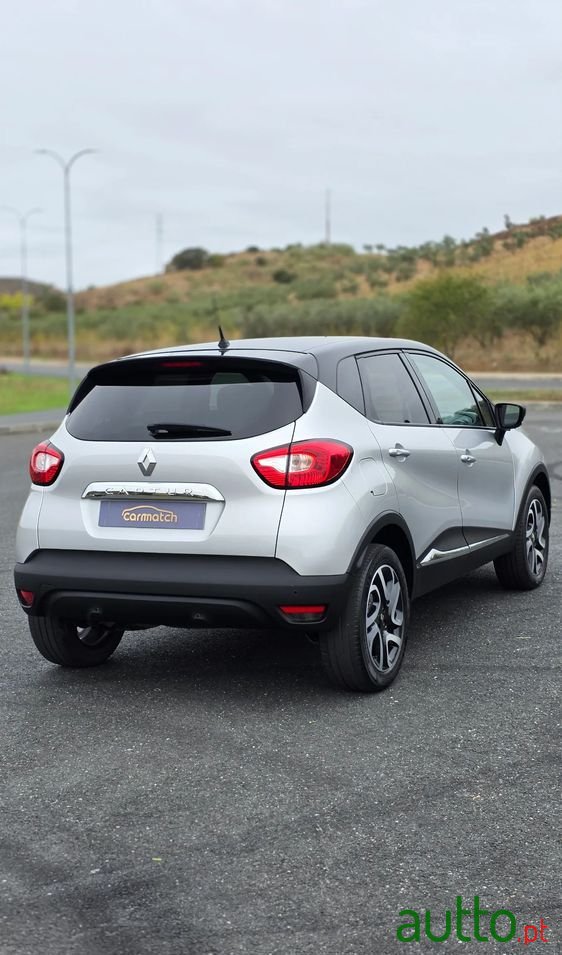 2017' Renault Captur photo #5