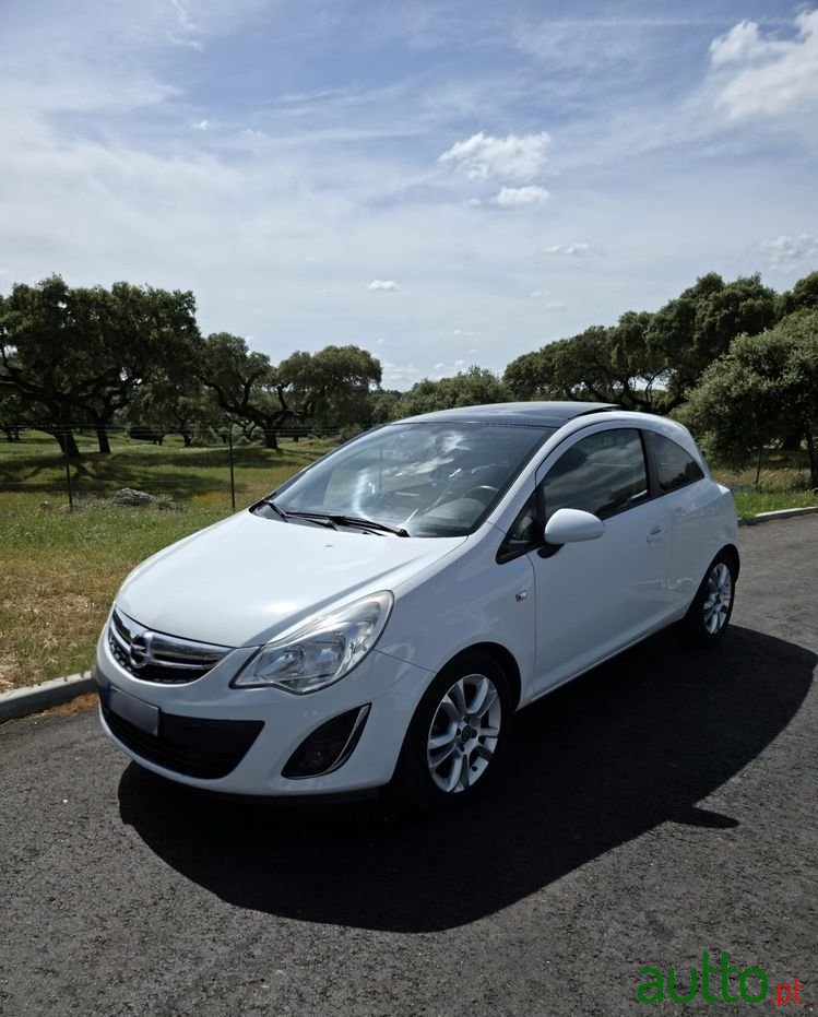 2011' Opel Corsa 1.2 Street Edition photo #1