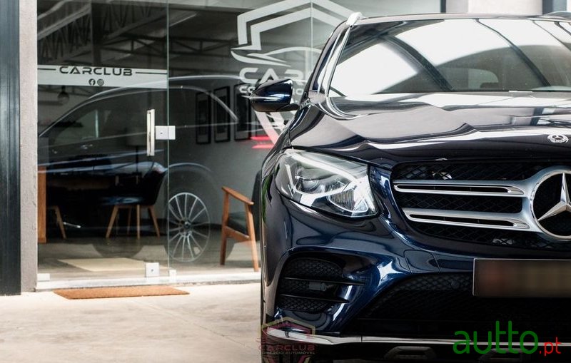 2018' Mercedes-Benz GLC 220 photo #6