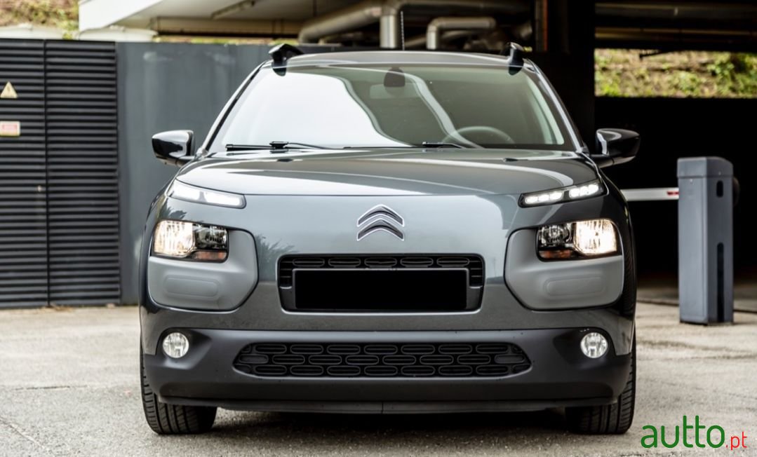 2016' Citroen C4 Cactus photo #4