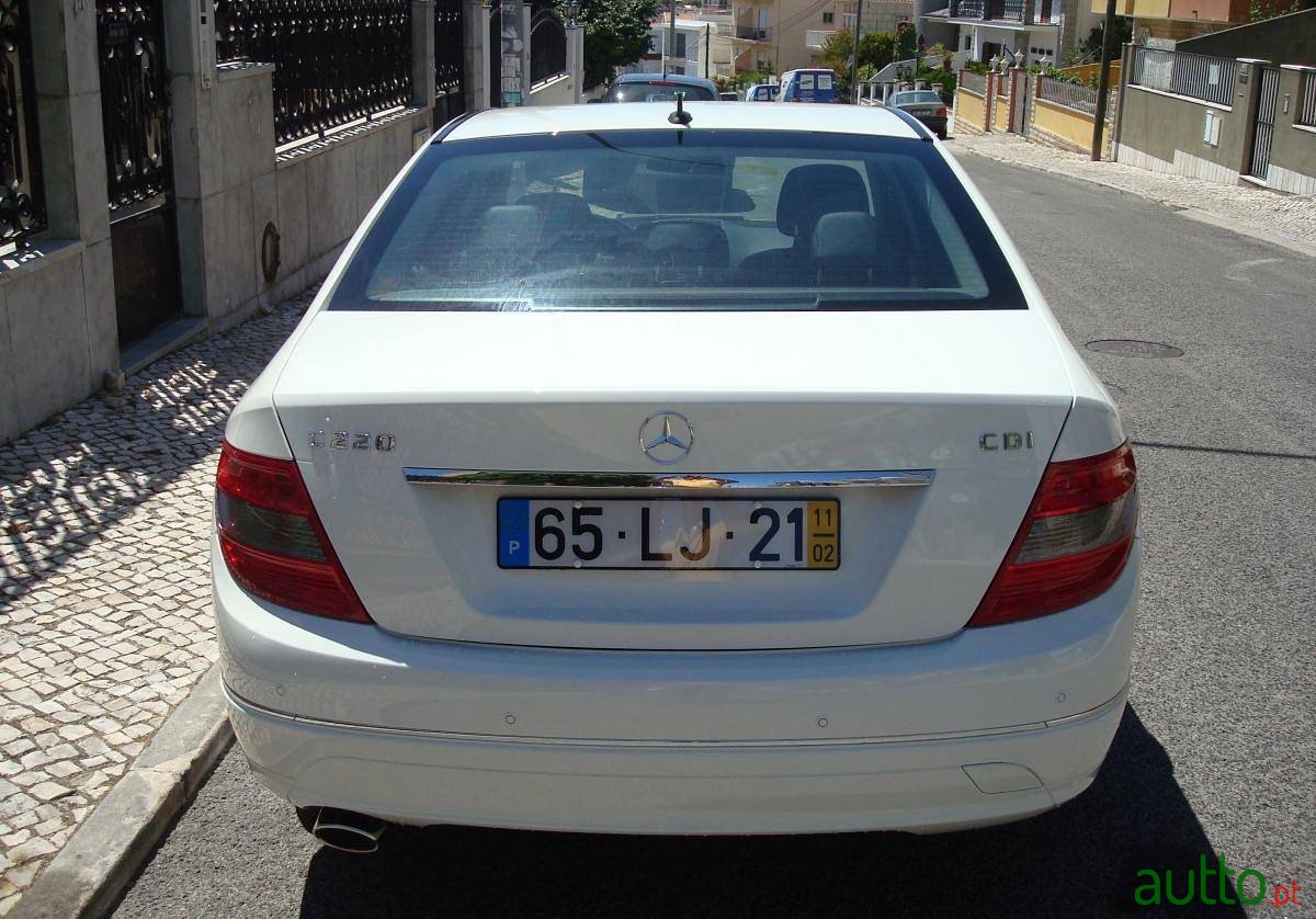 2011' Mercedes-Benz CL 220 Avantgarde photo #2