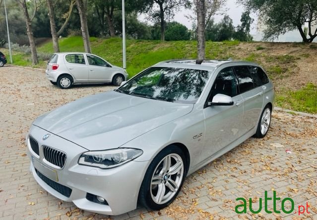 2015' BMW 520 D Pack M photo #5