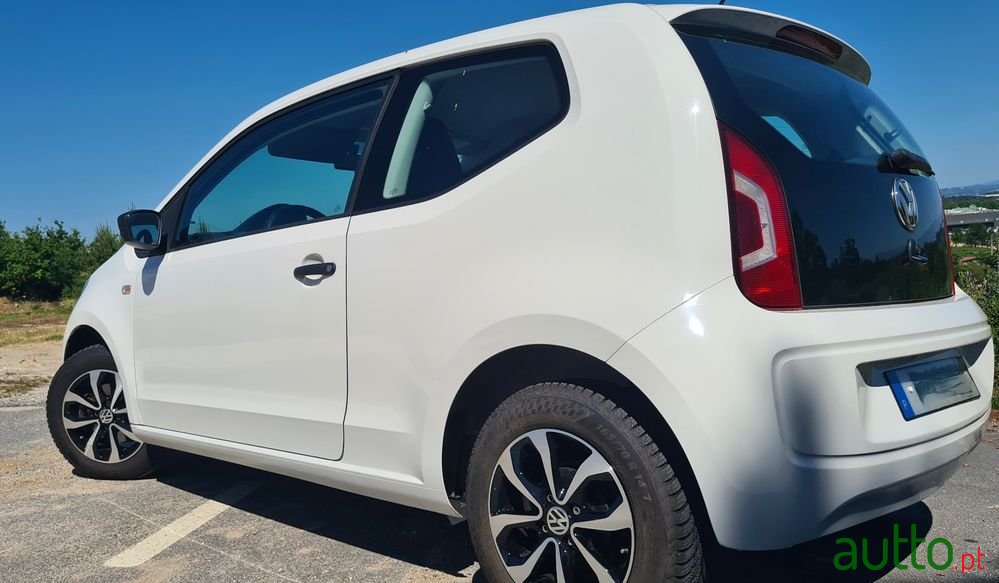 2016' Volkswagen Up! photo #4