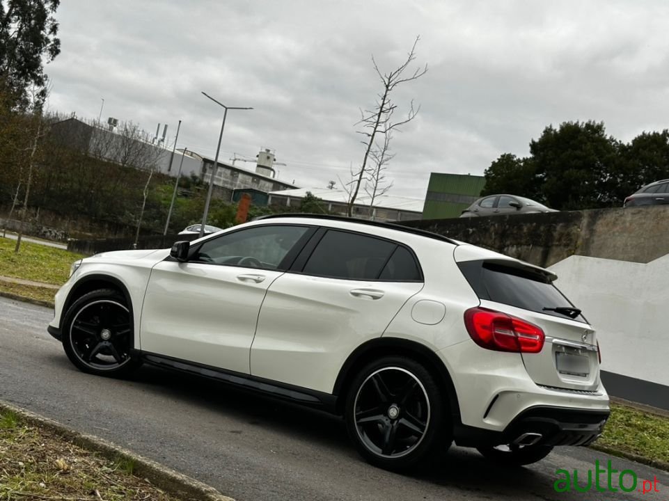 2017' Mercedes-Benz Gla-180 photo #5