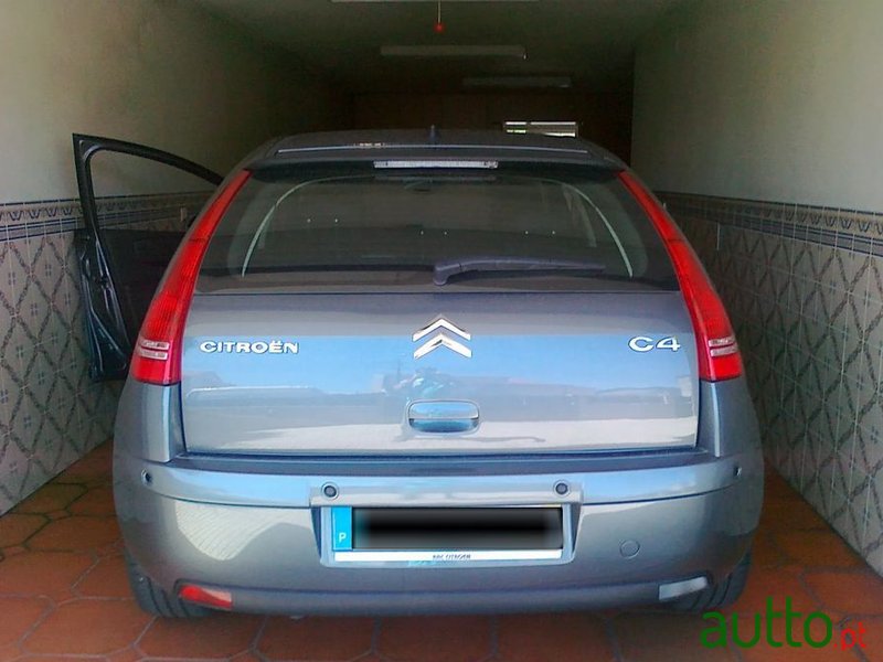 2009' Citroen C4 photo #2