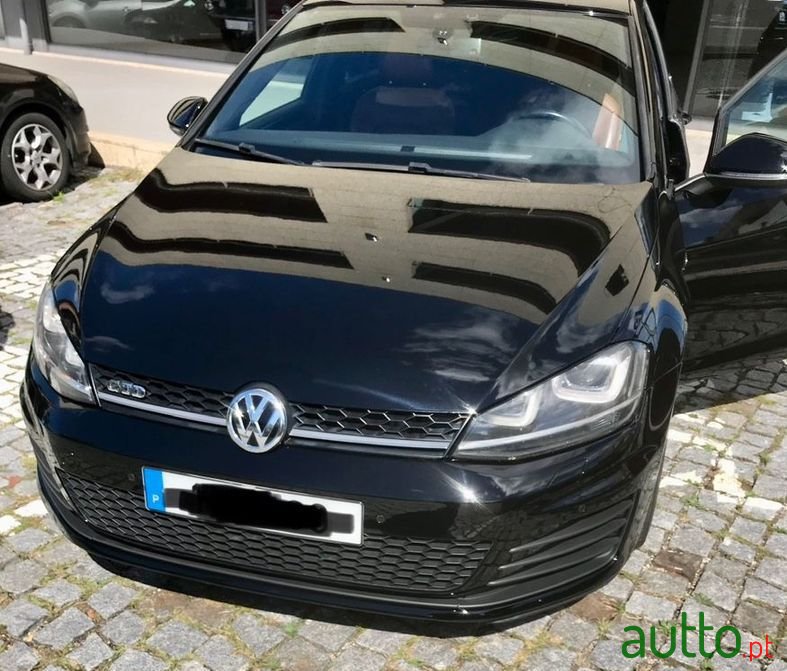 2014' Volkswagen Golf photo #1