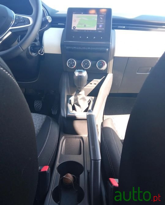 2021' Renault Clio photo #4