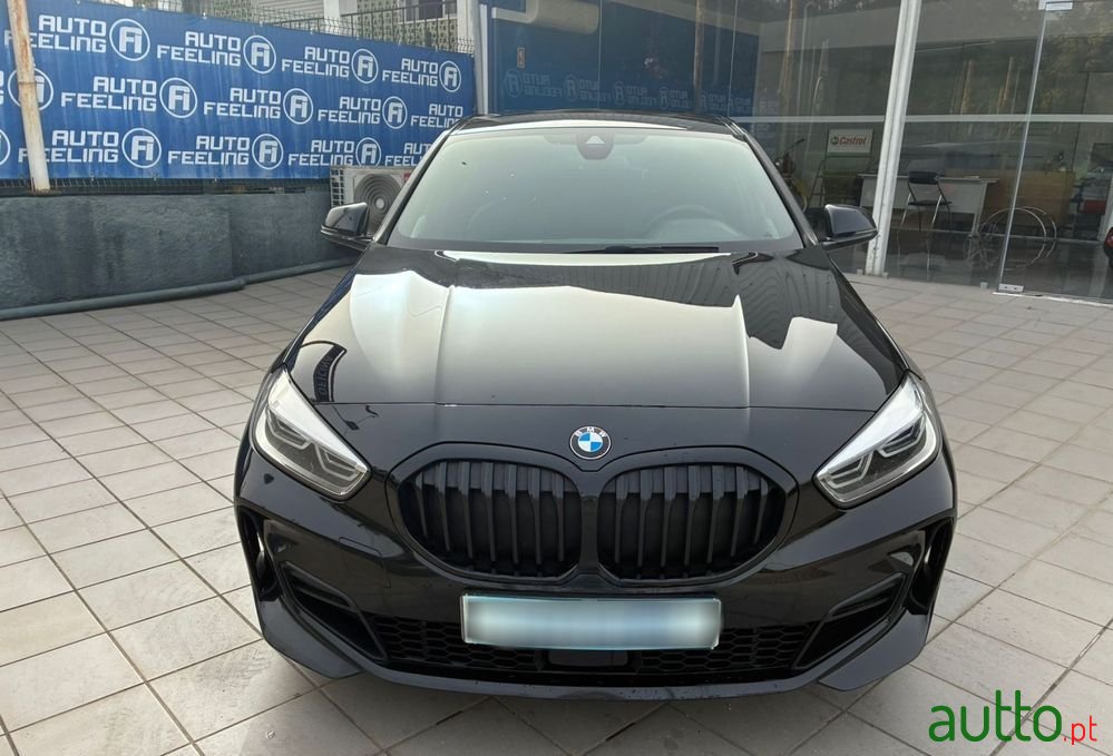 2021' BMW Série 1 photo #2
