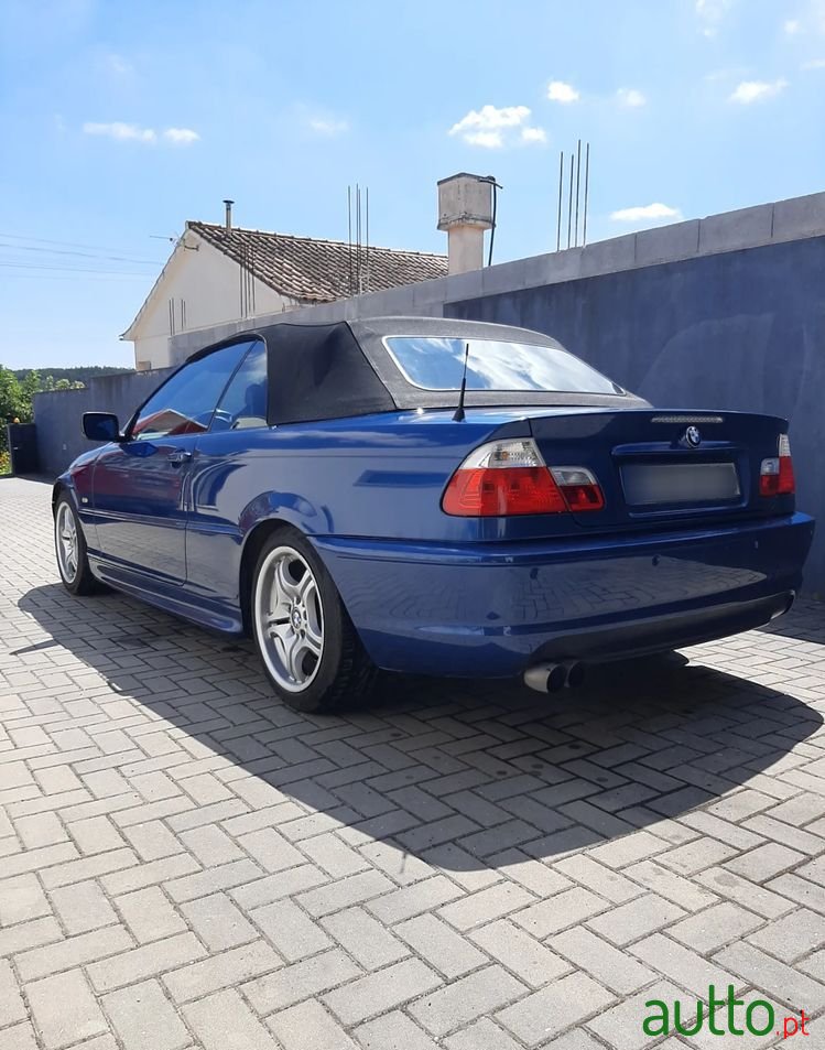 2002' BMW 318 Ci Cabrio photo #3