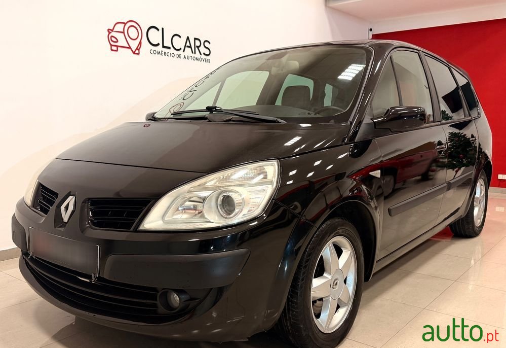 2007' Renault Grand Scenic photo #1