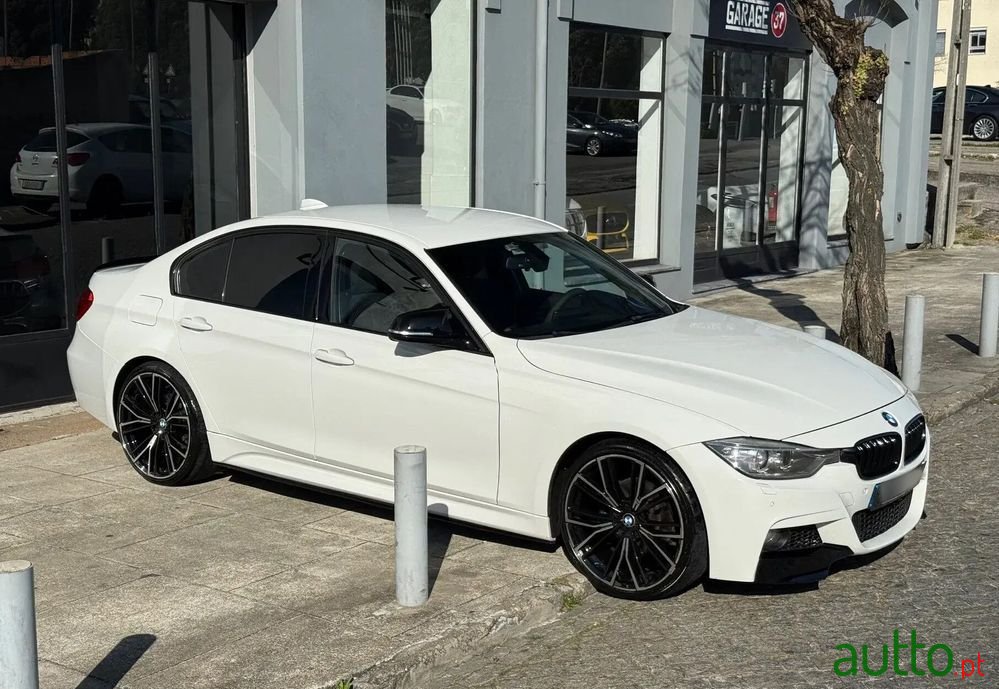 2013' BMW Série 3 D Auto Pack M photo #4