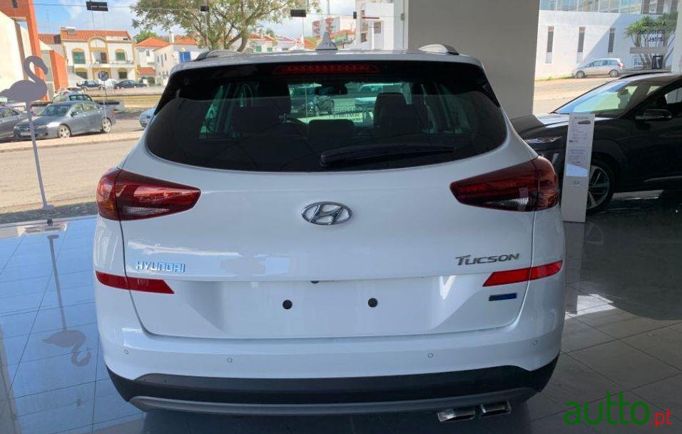 2020' Hyundai Tucson photo #2