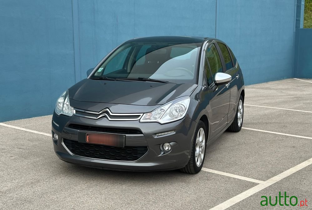 2014' Citroen C3 1.2 Vti Exclusive photo #1