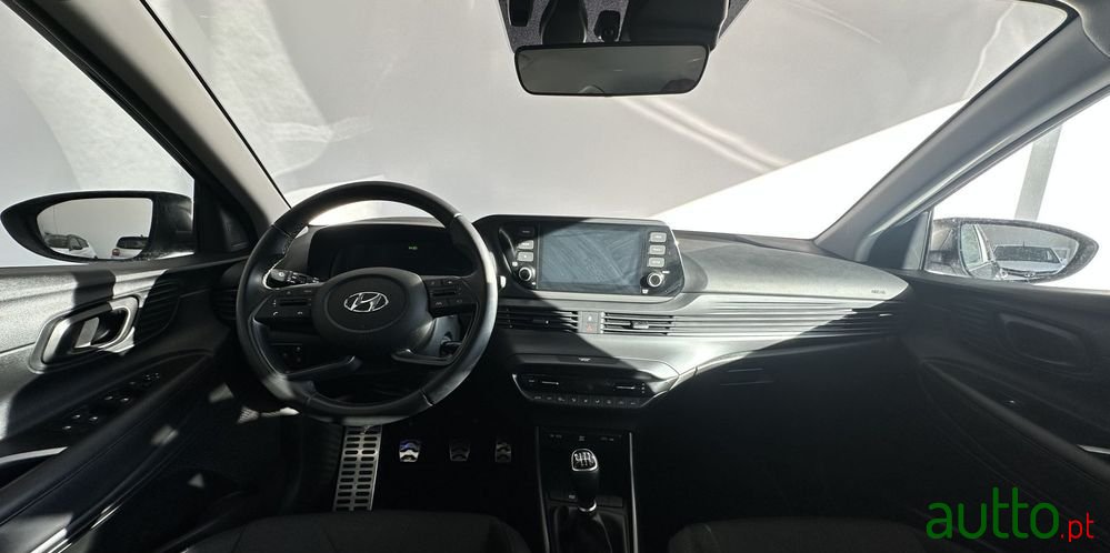 2023' Hyundai Bayon 1.0 T-Gdi Premium photo #4