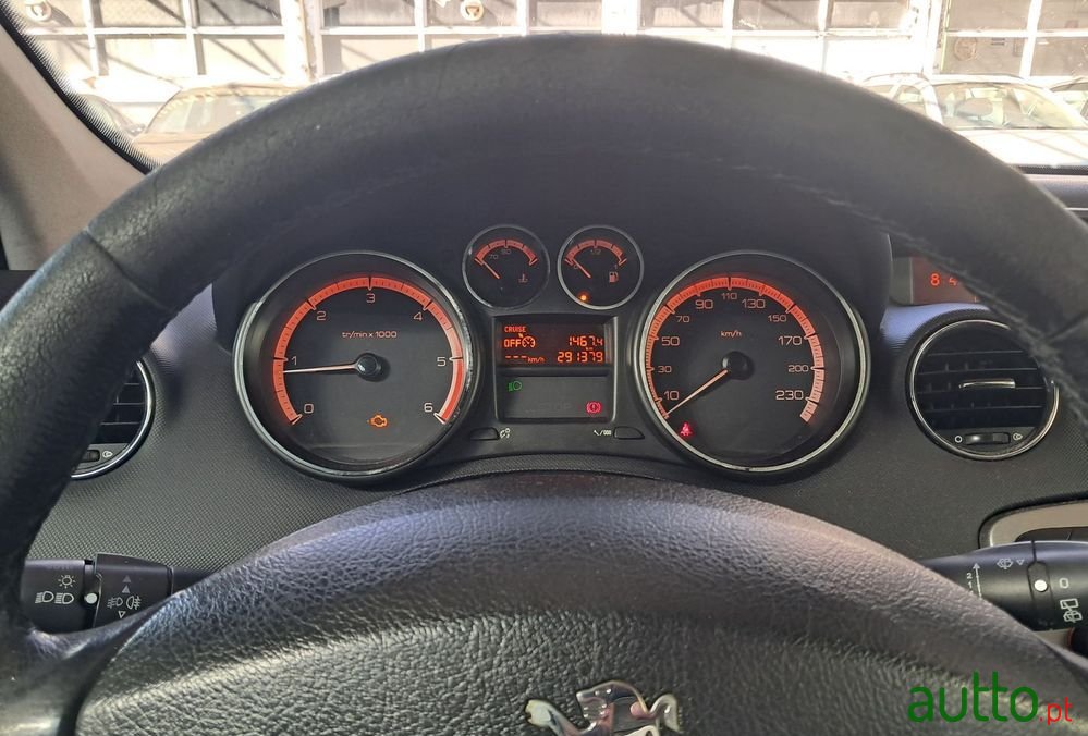 2008' Peugeot 308 photo #5