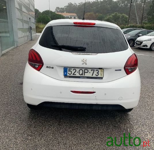 2015' Peugeot 208 photo #3