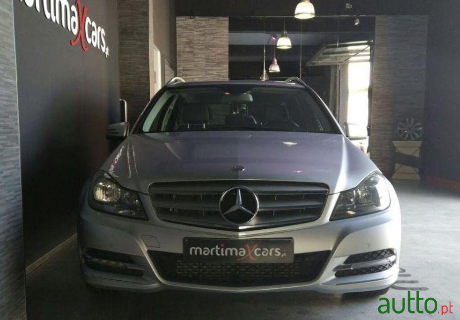 2013' Mercedes-Benz C-220 photo #1