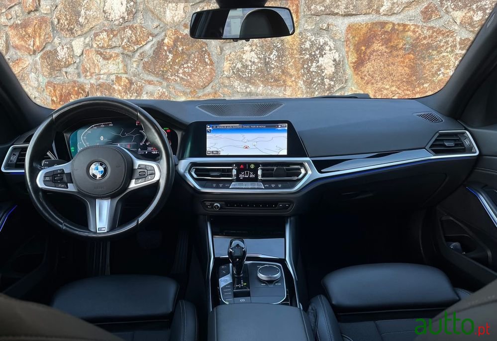 2021' BMW Série 3 D Pack M Auto photo #3