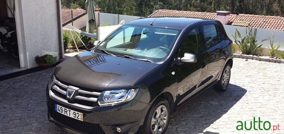 2016' Dacia Sandero photo #3