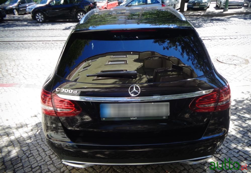 2020' Mercedes-Benz C 300 D Avantgarde photo #6