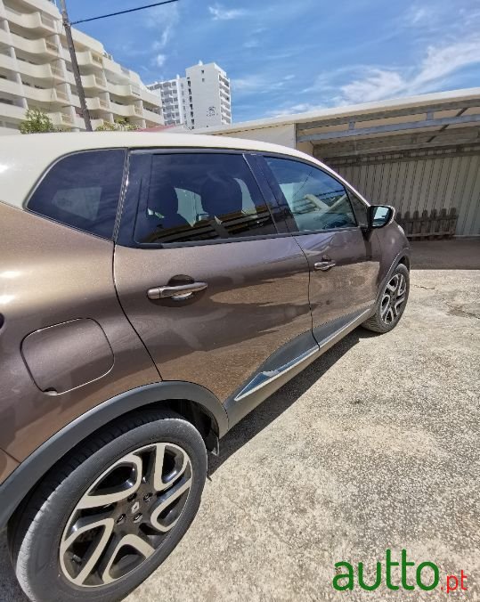 2014' Renault Captur photo #6