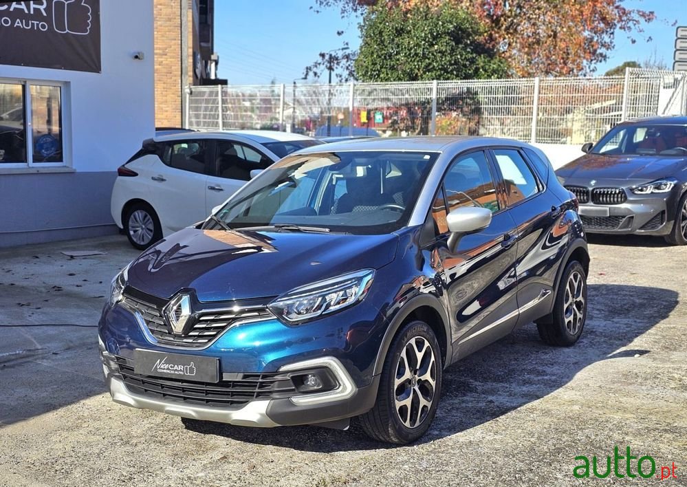 2019' Renault Captur photo #1