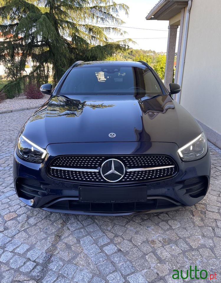 2022' Mercedes-Benz E 300 photo #3