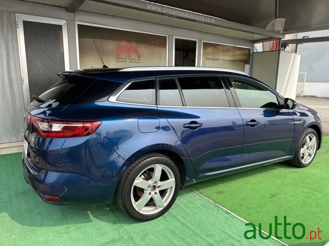 2016' Renault Megane Sport Tourer photo #5