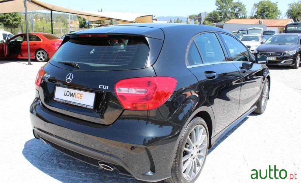 2013' Mercedes-Benz A-180 Amg Sport photo #2