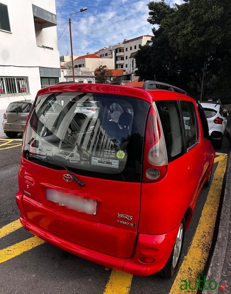 2000' Toyota Yaris Verso 1.3 Base photo #4