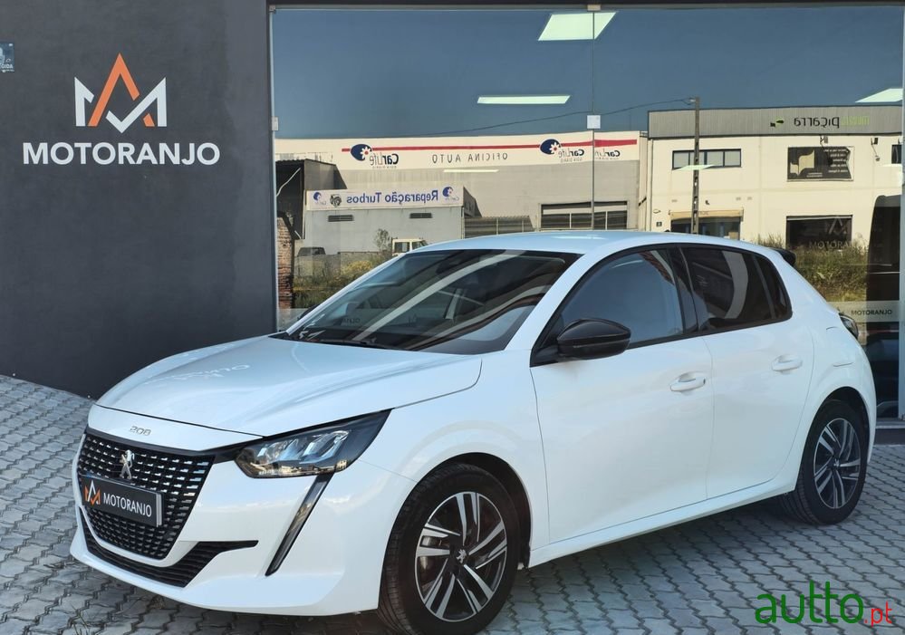 2023' Peugeot 208 photo #1