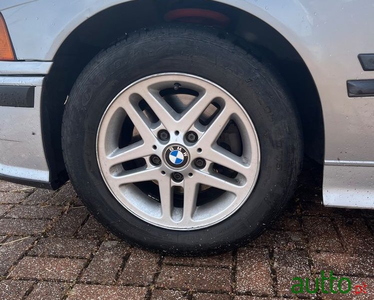 1996' BMW Série 3 Tds Compact photo #6