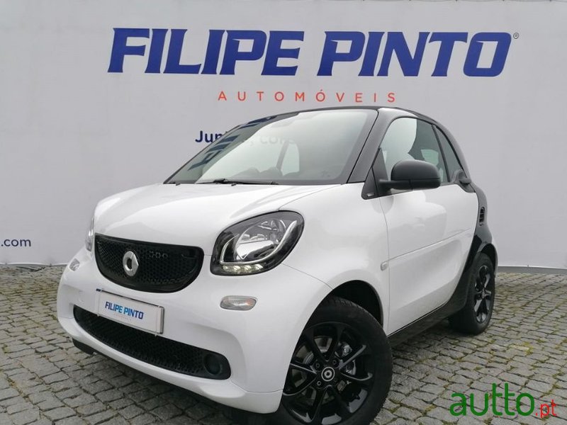 2019' Smart Fortwo photo #1