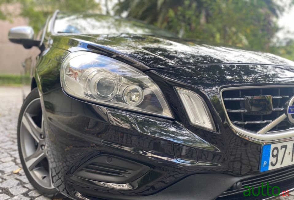 2011' Volvo V60 photo #4