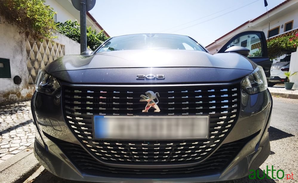 2021' Peugeot 208 photo #3