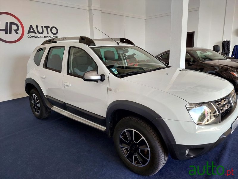 2015' Dacia Duster 1.5 Dci Prestige photo #4