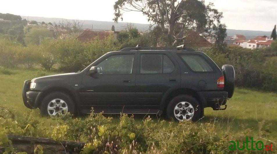 2000' Opel Frontera photo #1