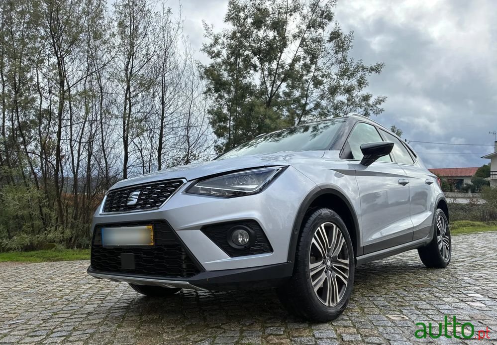 2019' SEAT Arona 1.0 Tsi Xcellence photo #3