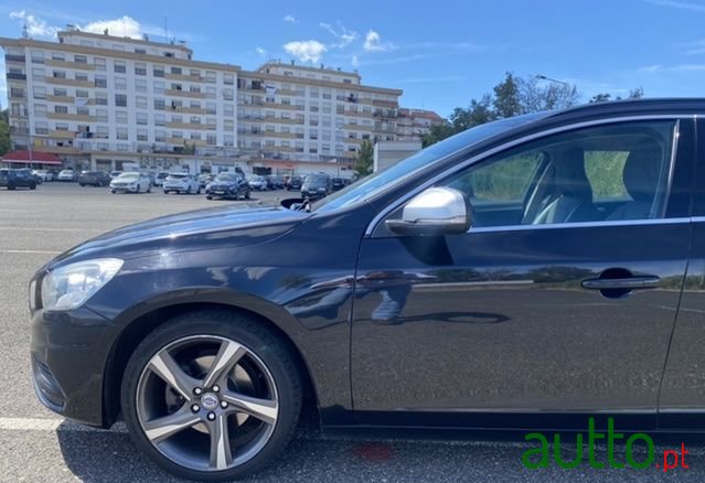 2011' Volvo V60 photo #3