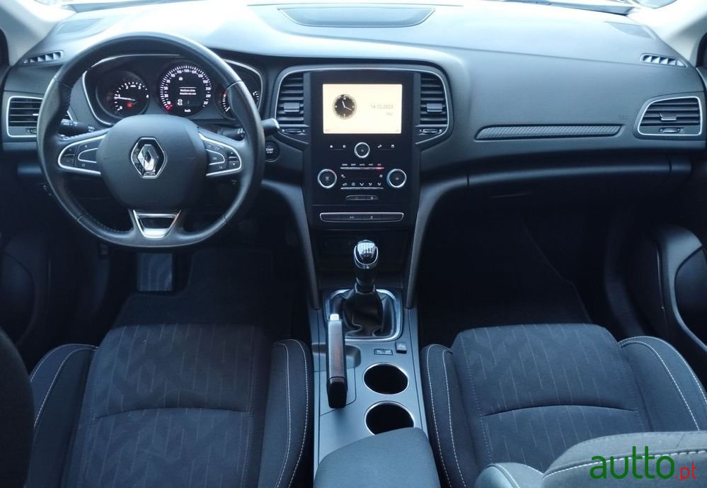 2019' Renault Megane Sport Tourer photo #6