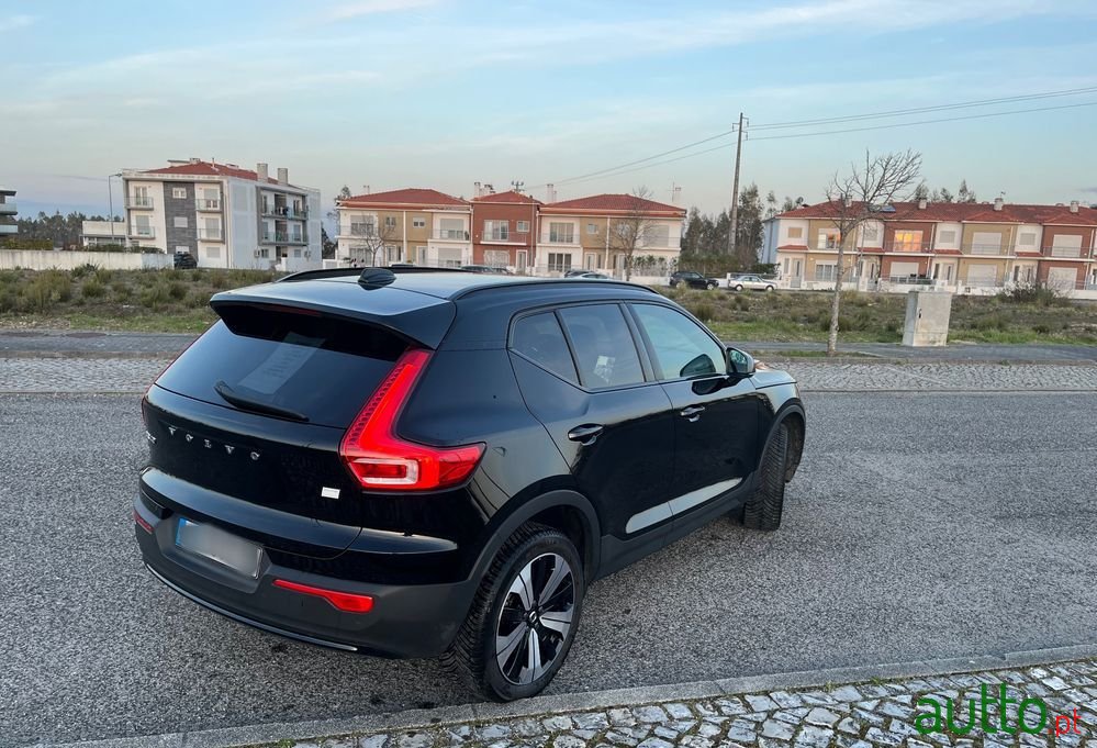 2023' Volvo Xc 40 Recharge Core photo #6