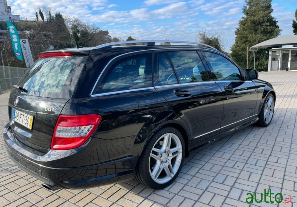 2008' Mercedes-Benz C-320 photo #4