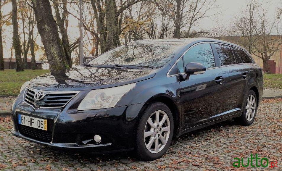 2009' Toyota Avensis Sw D4D Executive photo #1