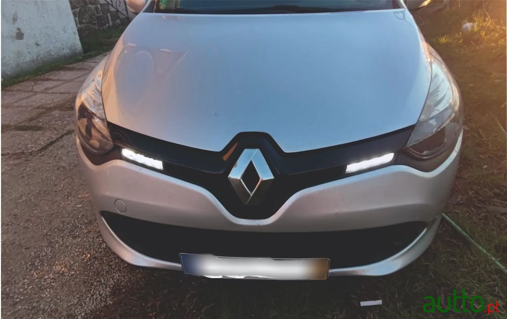 2014' Renault Clio Sport Tourer photo #1