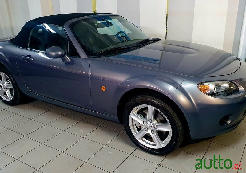 2007' Mazda MX-5 photo #2