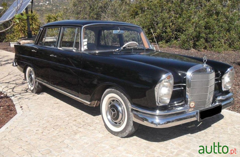 1965' Mercedes-Benz 220 photo #1