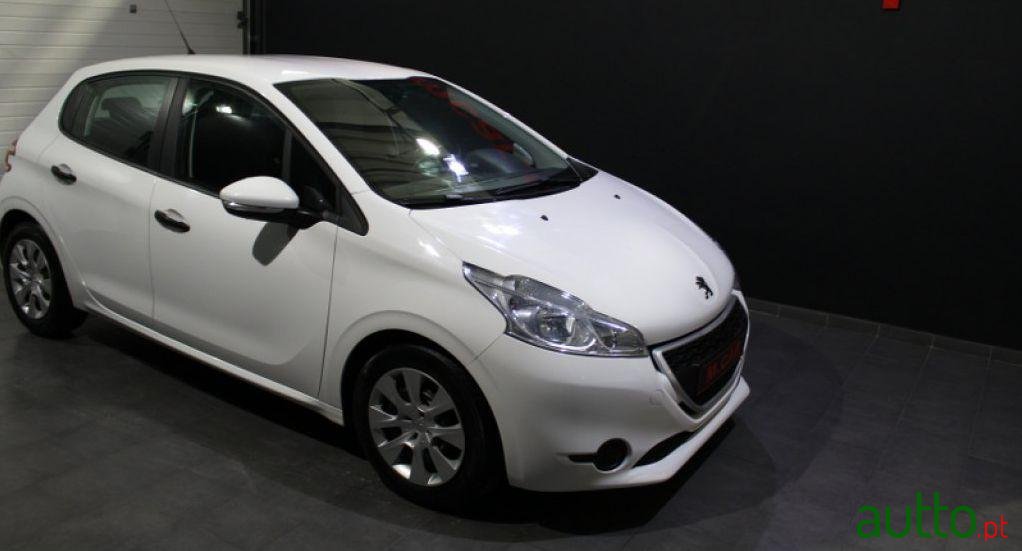 2012' Peugeot 208 1.4 HDi Access photo #1