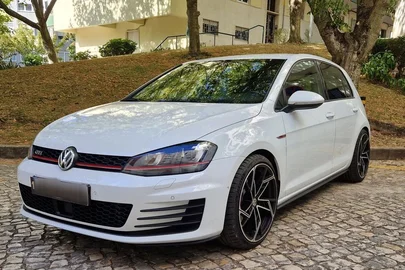 2014' Volkswagen Golf