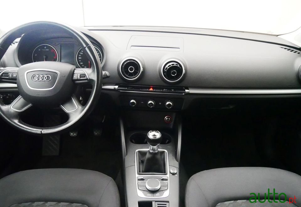 2016' Audi A3 Sportback photo #6