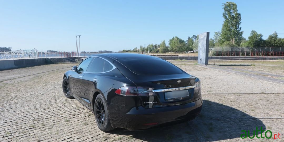 2016' Tesla Model S photo #2